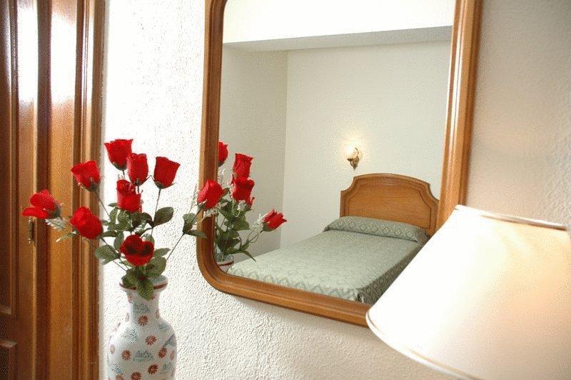 Hotel Senorial Madrid Zimmer foto